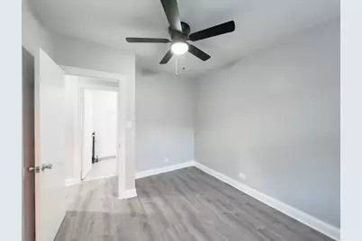 4031 N Kenmore Avenue #214, Chicago, IL 60613 - Photo 18