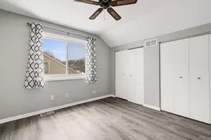 27W145 Cooley Ave, Winfield, IL 60190 - Photo 12