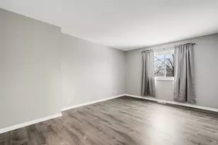 27W145 Cooley Ave, Winfield, IL 60190 - Photo 14