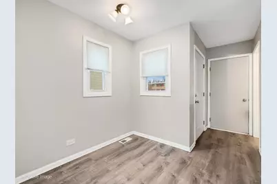 27W145 Cooley Avenue, Winfield, IL 60190 - Photo 2