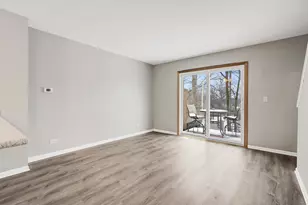 27W145 Cooley Ave, Winfield, IL 60190 - Photo 6