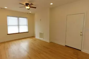 1010 W Sunnyside Ave, Chicago, IL 60640 - Photo 6