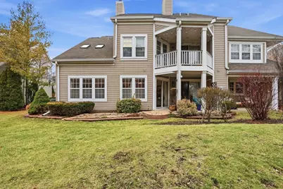 352 Kildare Court #352, Carol Stream, IL 60188 - Photo 1