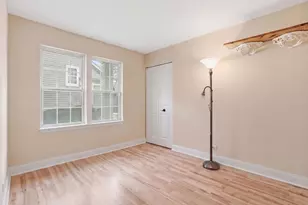 352 Kildare Ct, Carol Stream, IL 60188 - Photo 10