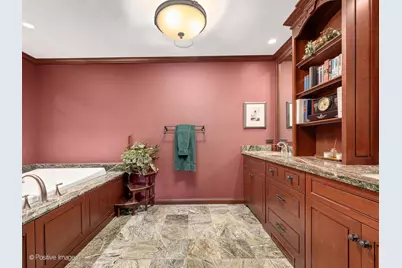 1218 Hawthorne Court, Hinsdale, IL 60521 - Photo 18