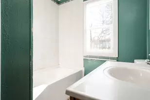 2004 Sauber Ave, Rockford, IL 61103 - Photo 14