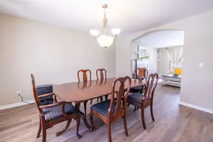 4698 Squaw Vly Dr, Loves Park, IL 61111 - Photo 10