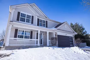 4698 Squaw Vly Dr, Loves Park, IL 61111 - Photo 4