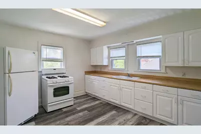 607 Walnut Street #4, Lemont, IL 60439 - Photo 2