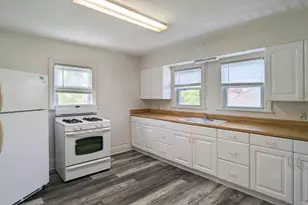 607 Walnut St, Lemont, IL 60439 - Photo 2