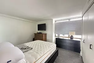 6701 S Crandon Ave, Chicago, IL 60649 - Photo 18