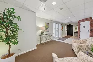 [Address not provided], Evanston, IL 60201 - Photo 4