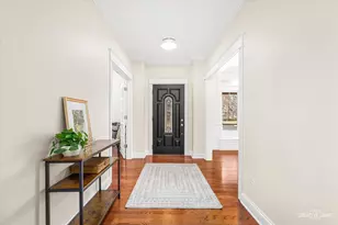 216 S Whispering Hills Dr, Naperville, IL 60540 - Photo 2