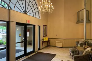 511 Aurora Ave, Naperville, IL 60540 - Photo 4