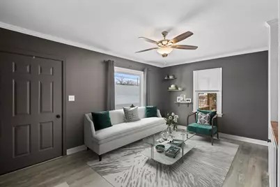 304 W Van Buren Street, Marengo, IL 60152 - Photo 6