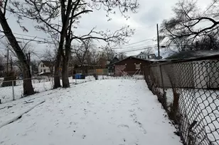 10623 S Perry Ave, Chicago, IL 60628 - Photo 4