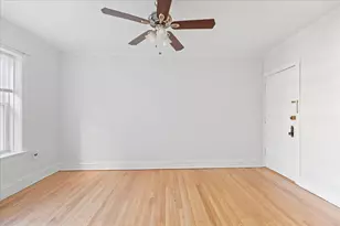 656 W Oakdale Ave, Chicago, IL 60657 - Photo 4