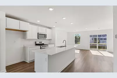 863 Briar Glen Court, Hampshire, IL 60140 - Photo 8