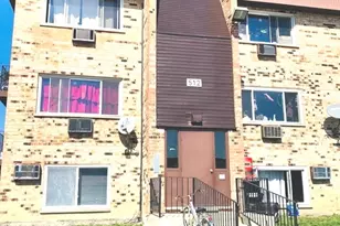 512 Piper Ln, Prospect Heights, IL 60070 - Photo 1