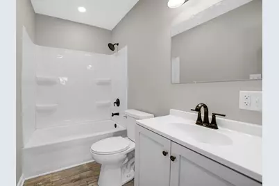 1376 NE Lennington Circle, Kankakee, IL 60901 - Photo 10