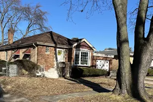 5142 Jarlath Ave, Skokie, IL 60077 - Photo 1