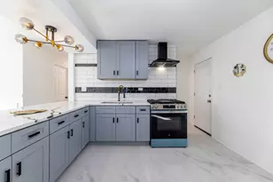 21641 Gailine Ave, Sauk Village, IL 60411 - Photo 10