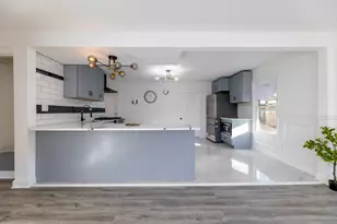 21641 Gailine Ave, Sauk Village, IL 60411 - Photo 8