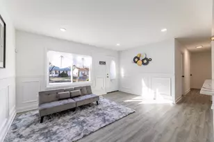 21641 Gailine Ave, Sauk Village, IL 60411 - Photo 6