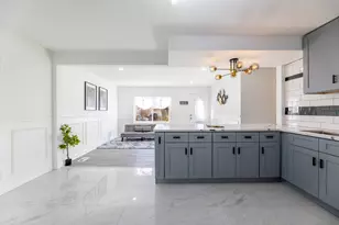 21641 Gailine Ave, Sauk Village, IL 60411 - Photo 12