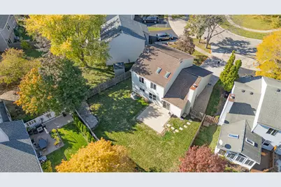 1305 Spalding Drive, Mundelein, IL 60060 - Photo 24