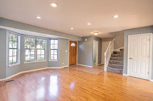 1305 Spalding Dr, Mundelein, IL 60060 - Photo 4