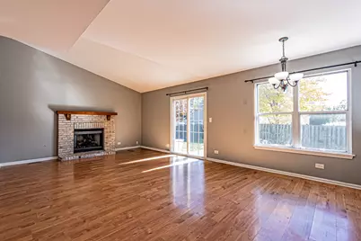 1305 Spalding Drive, Mundelein, IL 60060 - Photo 6