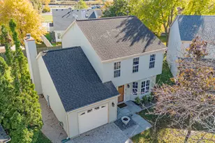 1305 Spalding Dr, Mundelein, IL 60060 - Photo 1