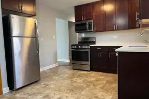 8614 W Berwyn Ave, Chicago, IL 60656 - Photo 2