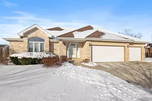 8614 Bangor Dr, Tinley Park, IL 60487 - Photo 1