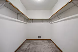 8614 Bangor Dr, Tinley Park, IL 60487 - Photo 18