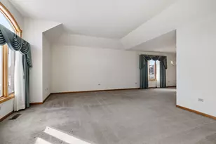 8614 Bangor Dr, Tinley Park, IL 60487 - Photo 2