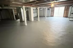 1370 Lennington Cir NE, Kankakee, IL 60901 - Photo 10