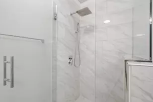 201 N Westshore Dr, Chicago, IL 60601 - Photo 20