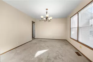 515 Indian Ridge Trail, Wauconda, IL 60084 - Photo 10