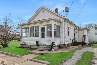 910 N Mason Street, Bloomington, IL 61701 - Photo 1