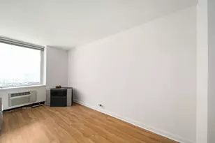 4250 N Marine Dr, Chicago, IL 60613 - Photo 26