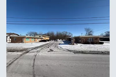 1212 N Seminary Avenue, Woodstock, IL 60098 - Photo 1