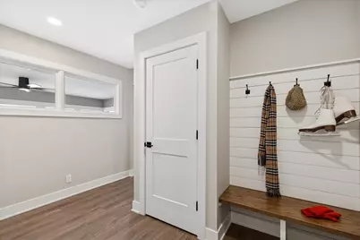 4518 W Shore Drive, McHenry, IL 60050 - Photo 10