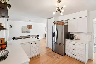 6826 Church Court, Woodridge, IL 60517 - Photo 10