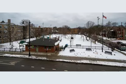 2703 W Lawrence Avenue #3, Chicago, IL 60625 - Photo 2