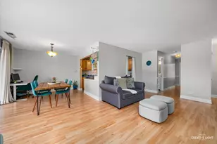 34 Glencoe Ct, Naperville, IL 60565 - Photo 6