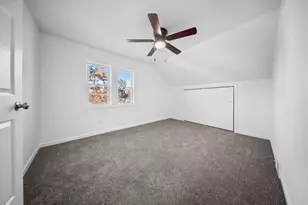 867 Church Rd, Aurora, IL 60505 - Photo 12