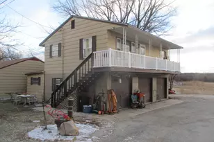 1862 N 2753rd Rd, Ottawa, IL 61350 - Photo 1