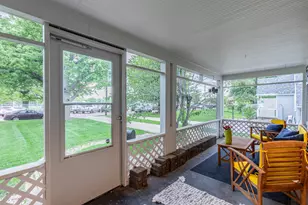 432 E Crown St, Princeton, IL 61356 - Photo 4